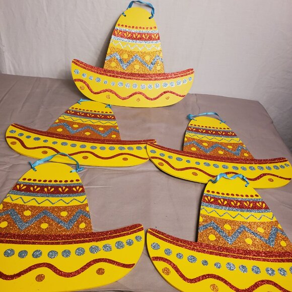 Cute Sombrero Yellow Glitter Hanging Sign Decor Fiesta Party Decoration Set of 5 - Picture 3 of 5